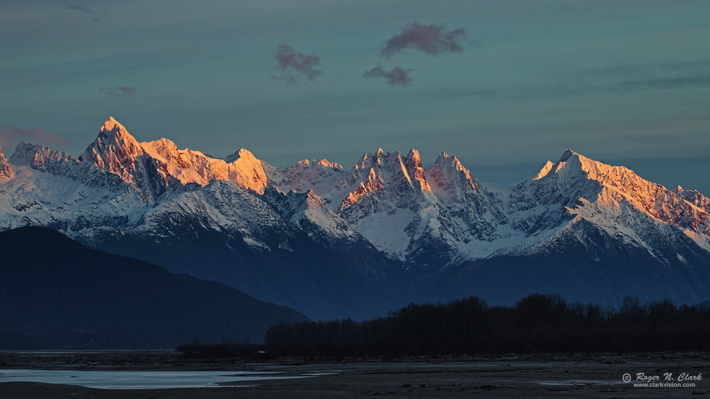 image haines-alaska.rnclark-c11-2019-IMG_2543-rth.b-c1-1400s.jpg is Copyrighted by Roger N. Clark, www.clarkvision.com