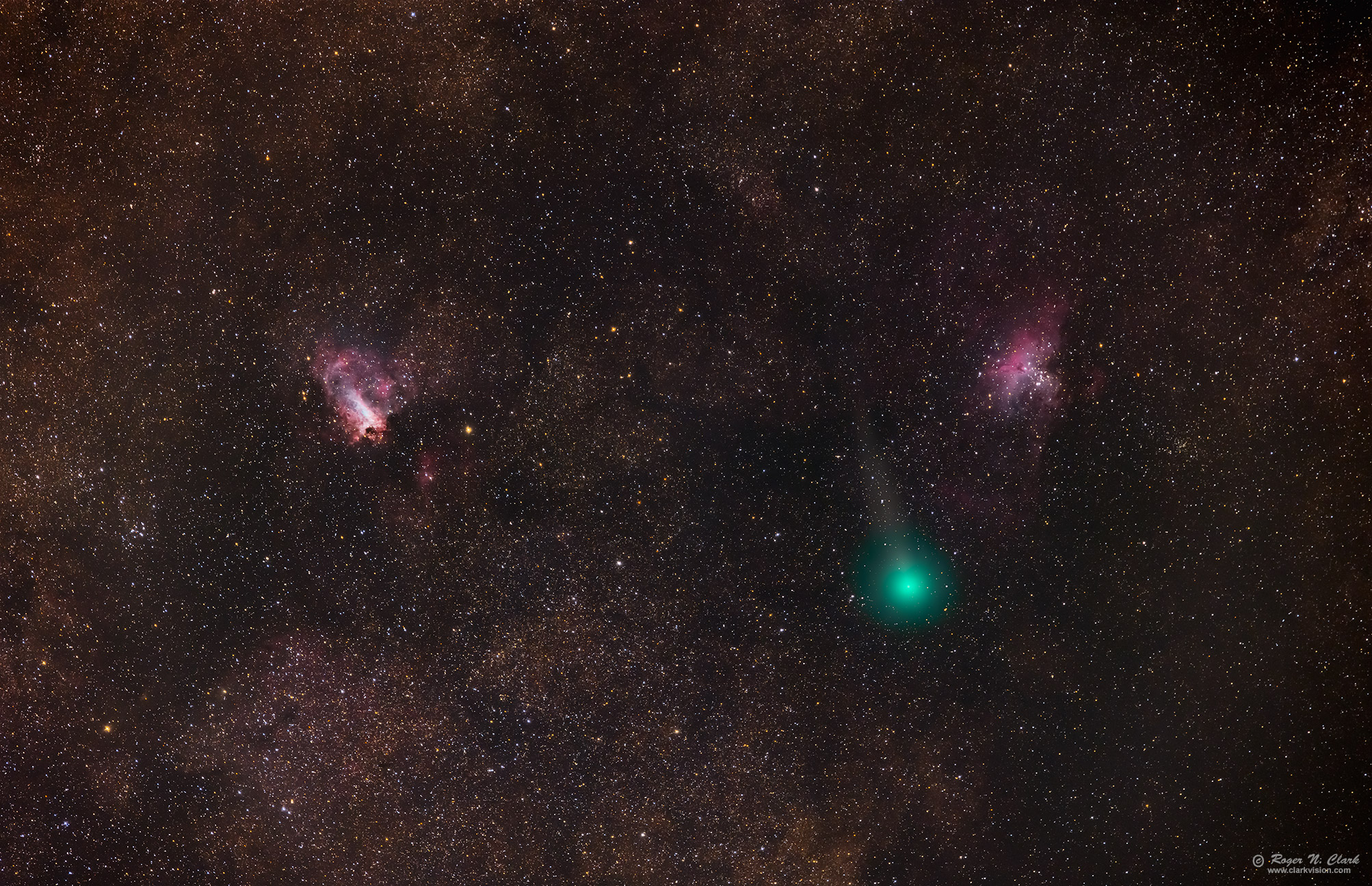 image comet-swan-2025-10-17-200mm-rnclark-CGS23439-566-av60-h-2006s.jpg is Copyrighted by Roger N. Clark, clarkvision.com