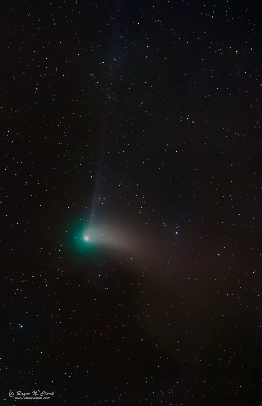 image comet.catalina+stars.c01.18.2016.0J6A6400-52.f-1400vs.jpg is Copyrighted by Roger N. Clark, www.clarkvision.com