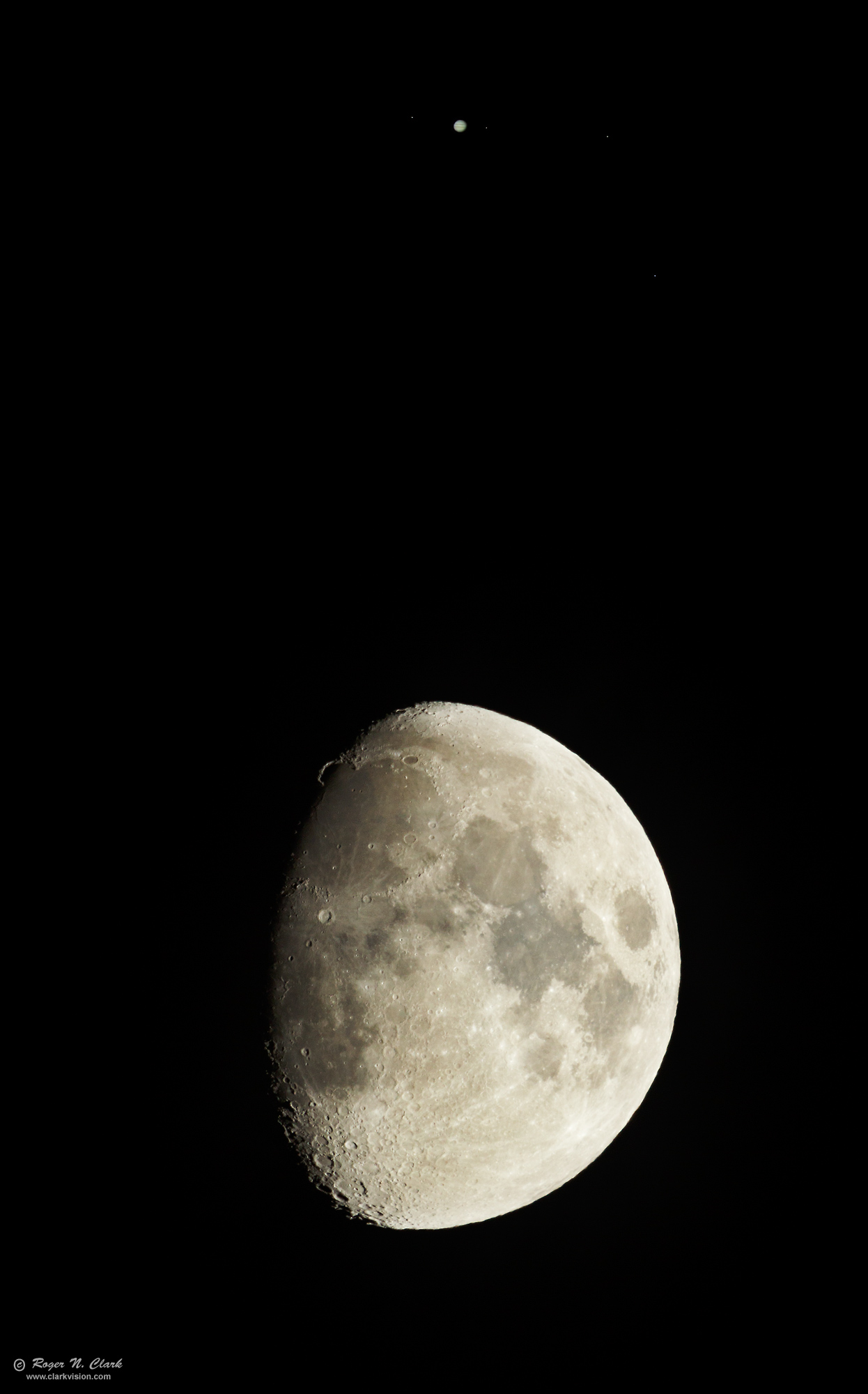 image moon+jupiter.c01.21.2013.C45I9438.g-2000v.jpg is Copyrighted by Roger N. Clark, www.clarkvision.com