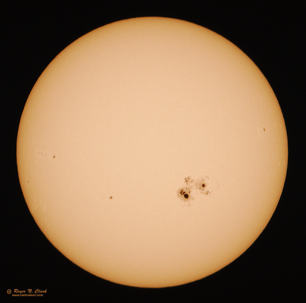 image sun.10.24.2014.IMG_2501+2.b-rl5x5-10-rl3x3-50.c-bin2x2s.jpg is Copyrighted by Roger N. Clark, www.clarkvision.com