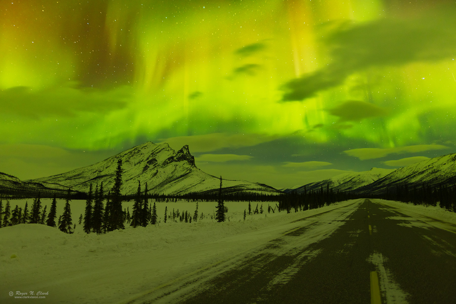 image aurora-c03.22-23.2022-alaska-rnclark-4C3A5246.b-1800s.jpg is Copyrighted by Roger N. Clark, www.clarkvision.com