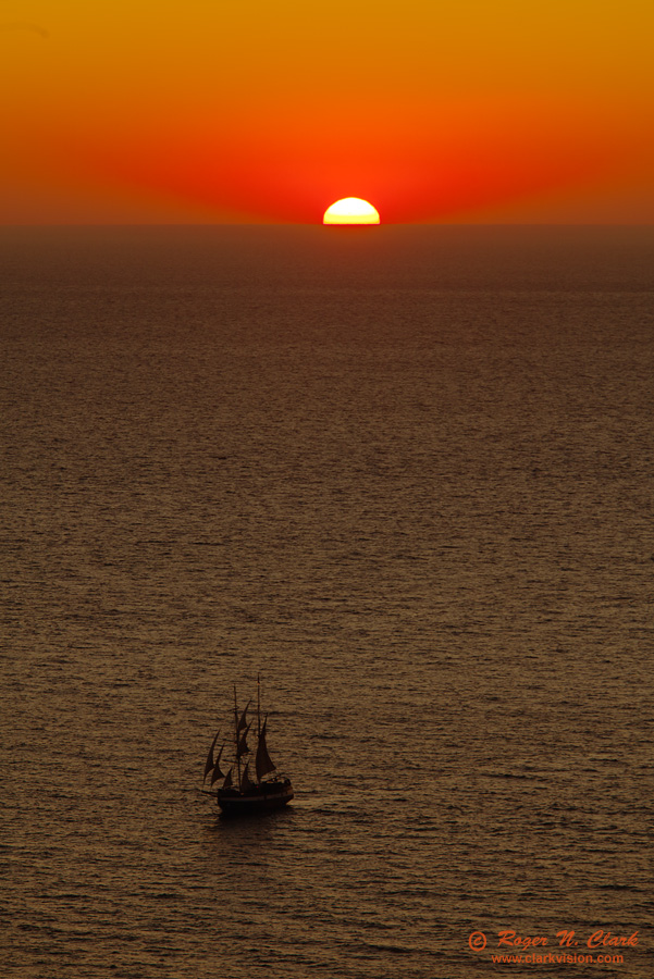 image sailing.home.at.sunset.c09.11.2011.img_1148.b-900.jpg is Copyrighted by Roger N. Clark, www.clarkvision.com