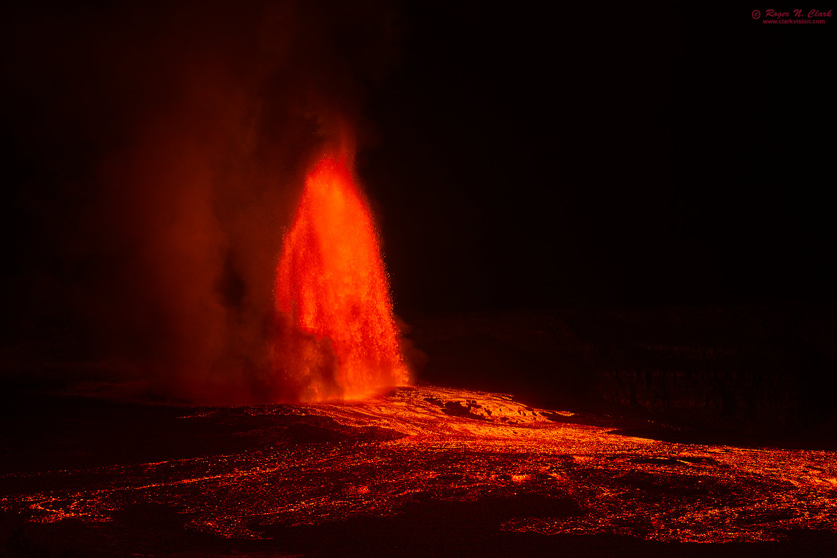 image kilauea-eruption-rnclark-2026-04-23-4C3A0322-rth-b-1639s.jpg is Copyrighted by Roger N. Clark, clarkvision.com