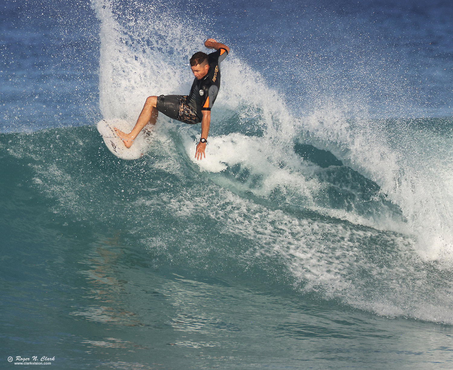 image surfing-c11-30-2025-4C3A5859-b-1500s.jpg is Copyrighted by Roger N. Clark, clarkvision.com