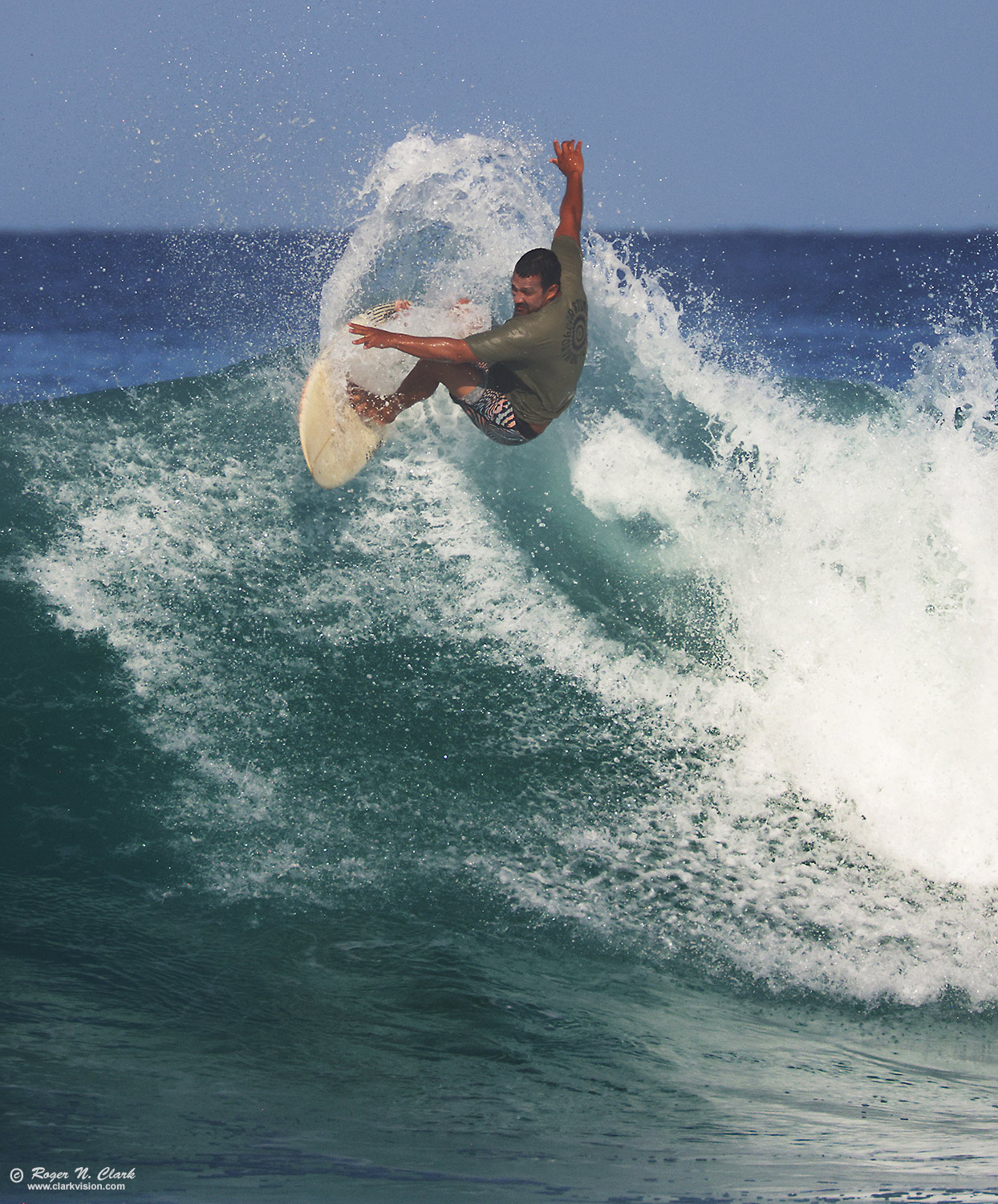 image surfing-c11-30-2025-4C3A6015-b-1500s.jpg is Copyrighted by Roger N. Clark, clarkvision.com