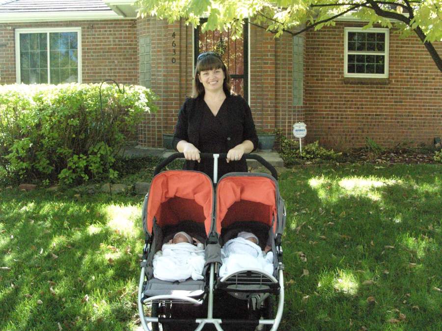 image 10-8_first_walk_in_stroller.jpg is Copyrighted by Roger N. Clark, www.clarkvision.com