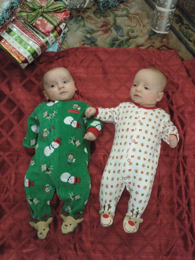 image 12-25_Bridget_and_June_Christmas_PJs.jpg is Copyrighted by Roger N. Clark, www.clarkvision.com