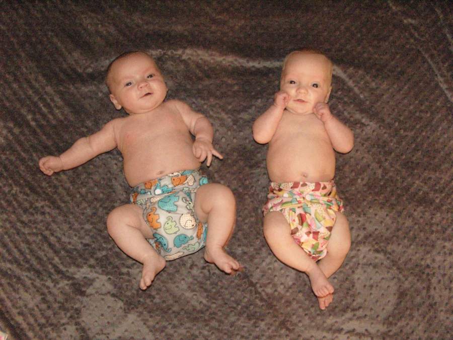 image 12-3_Bridget_and_June_in_diapers.jpg is Copyrighted by Roger N. Clark, www.clarkvision.com